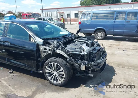 2018 Buick Regal Sportback Essence from USA, damaged, VIN W04GP6SX1J1120709